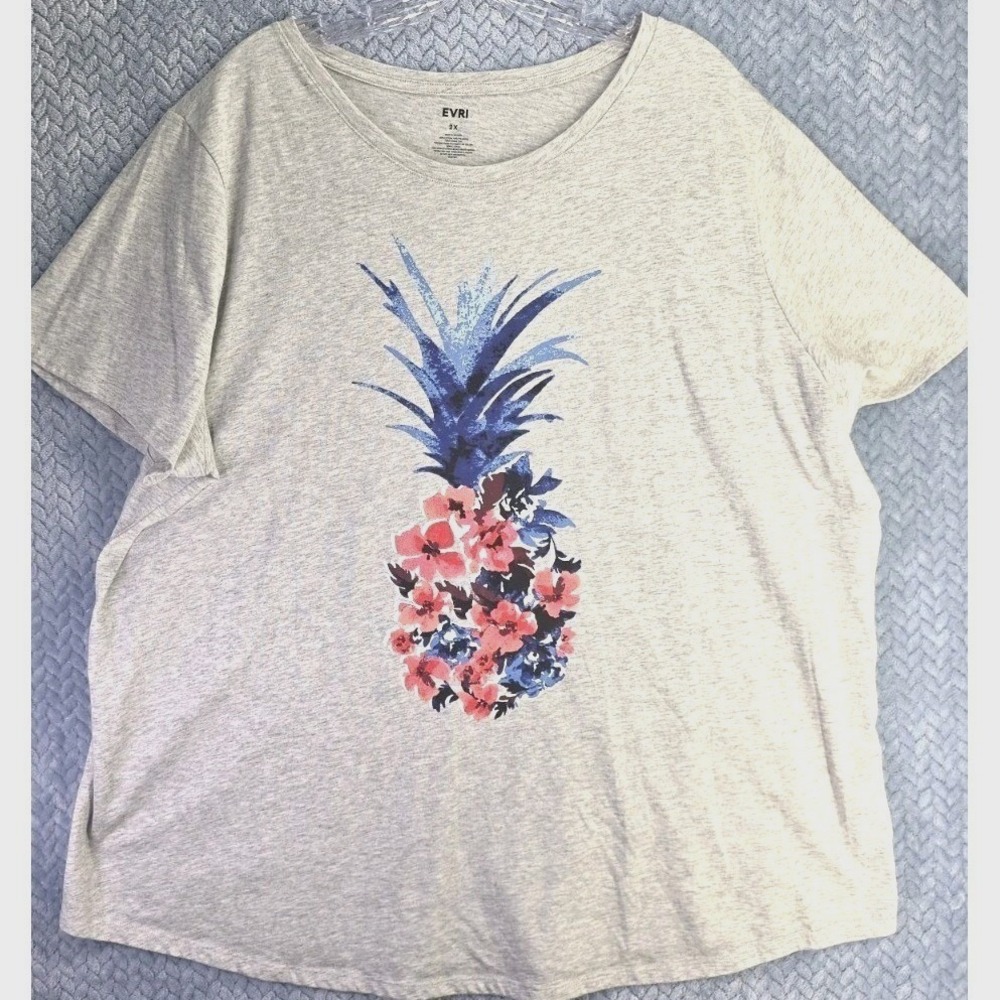 Evri Pineapple Hawaiian Floral Tee Shirt Women's Plus Size 2X Summer Comfy